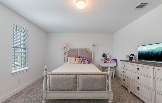 109  Willow Oak Trl, Floresville, TX 78114 — photo 13