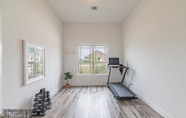 109  Willow Oak Trl, Floresville, TX 78114 — photo 14