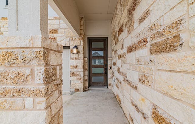 109  Willow Oak Trl, Floresville, TX 78114 — photo 4