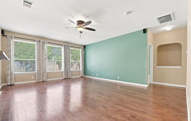 4719  Emden Holw, San Antonio, TX 78247 — photo 11