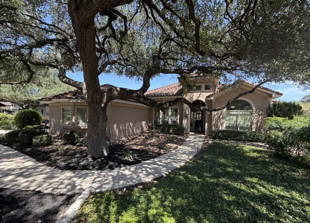 402  Cameron Cir, San Antonio, TX 78258 — photo 2