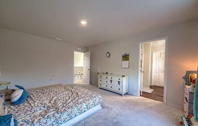 6231  Silver Pegasus, San Antonio, TX 78218 — photo 18