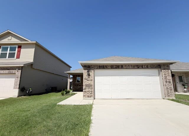 2034  Powell Pl
