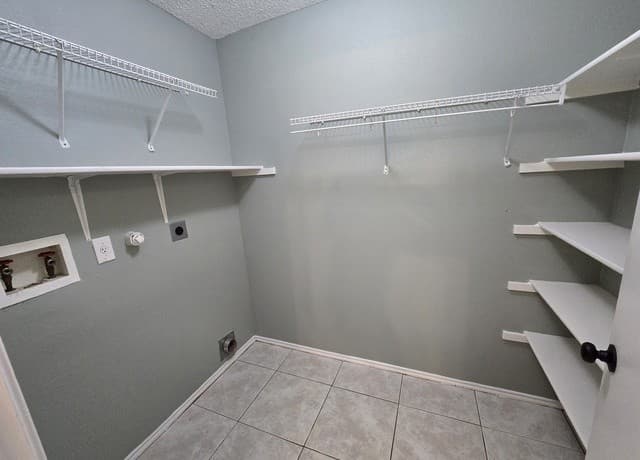 10311  Fork Crk, San Antonio, TX 78245 — photo 10
