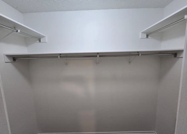 10311  Fork Crk, San Antonio, TX 78245 — photo 15
