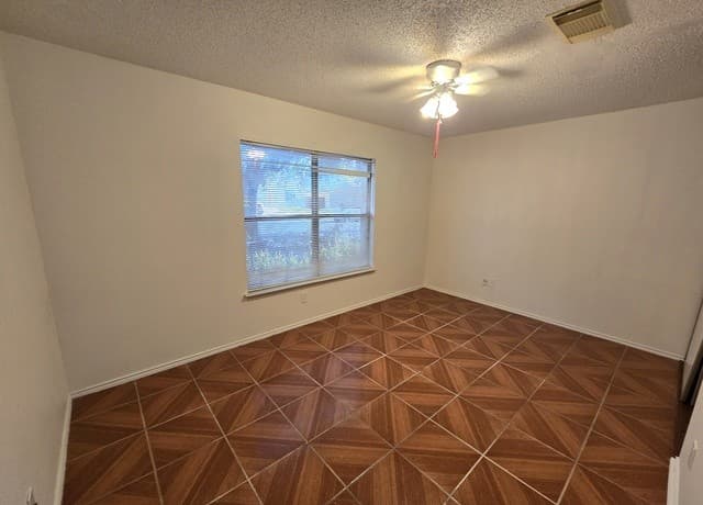 10311  Fork Crk, San Antonio, TX 78245 — photo 19