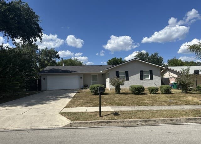 1023  Morey Peak Dr, San Antonio, TX 78213