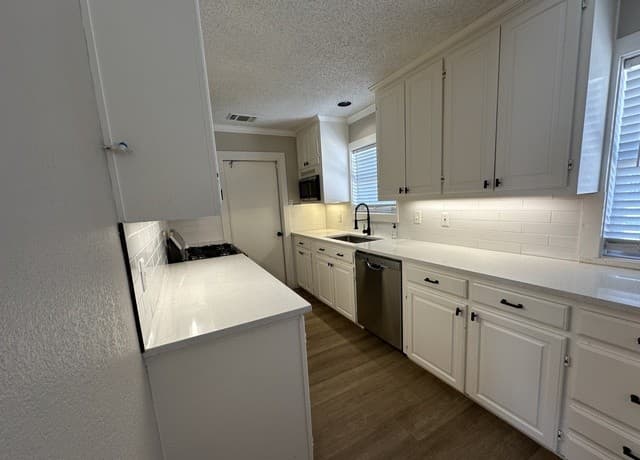 1023  Morey Peak Dr, San Antonio, TX 78213 — photo 11