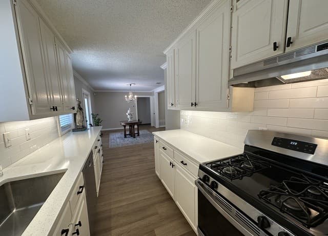 1023  Morey Peak Dr, San Antonio, TX 78213 — photo 12