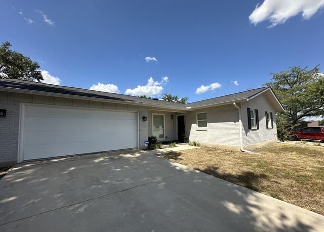 1023  Morey Peak Dr, San Antonio, TX 78213 — photo 3