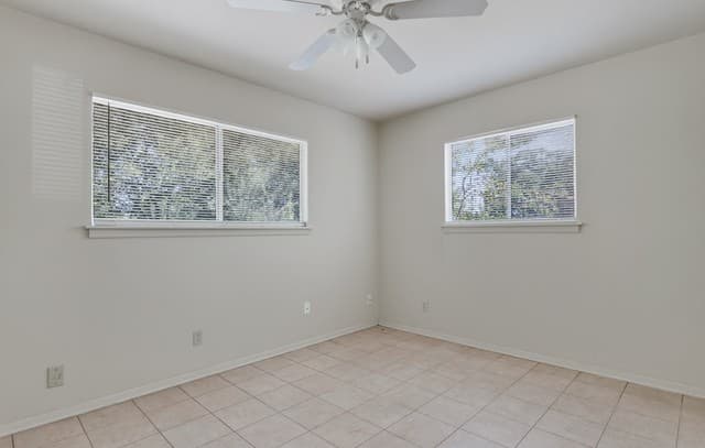 1037  Valley Forge Dr, Schertz, TX 78154 — photo 10