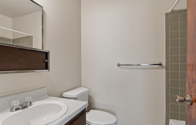 1037  Valley Forge Dr, Schertz, TX 78154 — photo 13