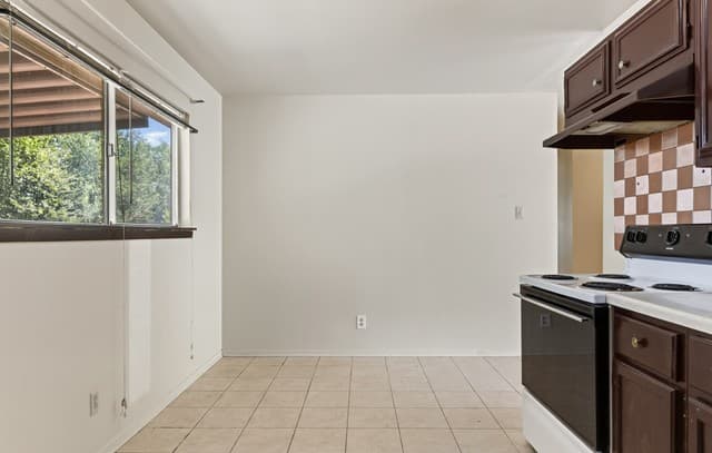 1037  Valley Forge Dr, Schertz, TX 78154 — photo 7