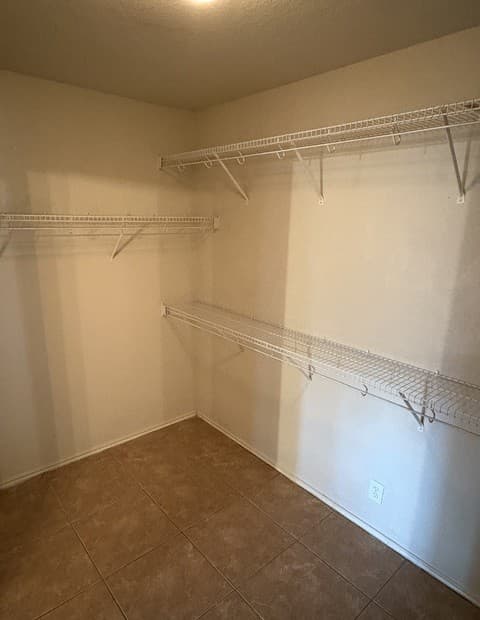 434  Bobcat Holw, San Antonio, TX 78251 — photo 12