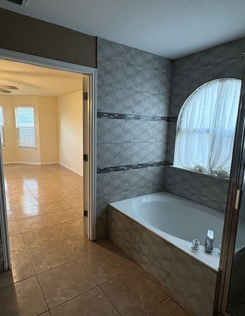 434  Bobcat Holw, San Antonio, TX 78251 — photo 9