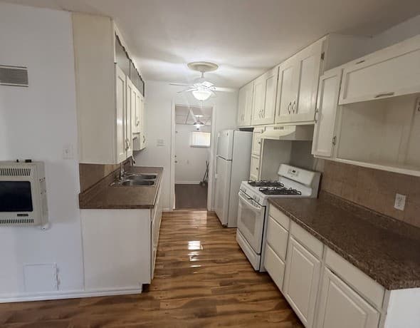 126  Wayfarer Pl, San Antonio, TX 78242 — photo 12