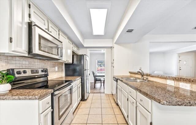 6126  Lyngrove St, San Antonio, TX 78249 — photo 8