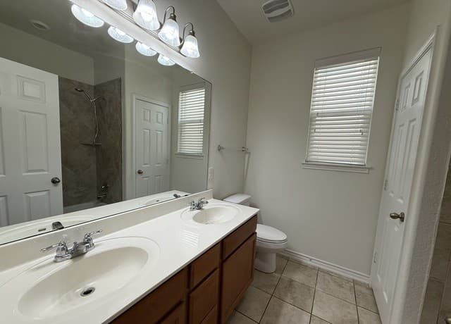 2007  Stepping Stone, New Braunfels, TX 78130 — photo 5
