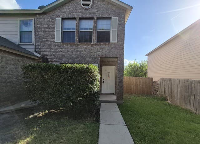 6623  Highland Grass, Converse, TX 78109 — photo 2
