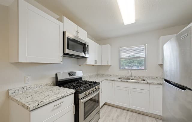 7842  Pony Ln, San Antonio, TX 78227 — photo 7