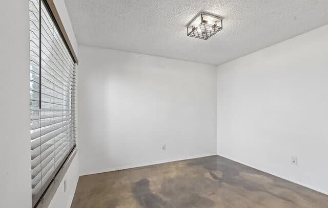 13802  Laurel Hollow Dr, San Antonio, TX 78232 — photo 9