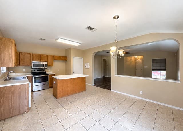 7306  Kingsland, San Antonio, TX 78244 — photo 14