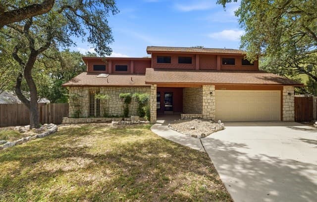 16719 Springhill Dr