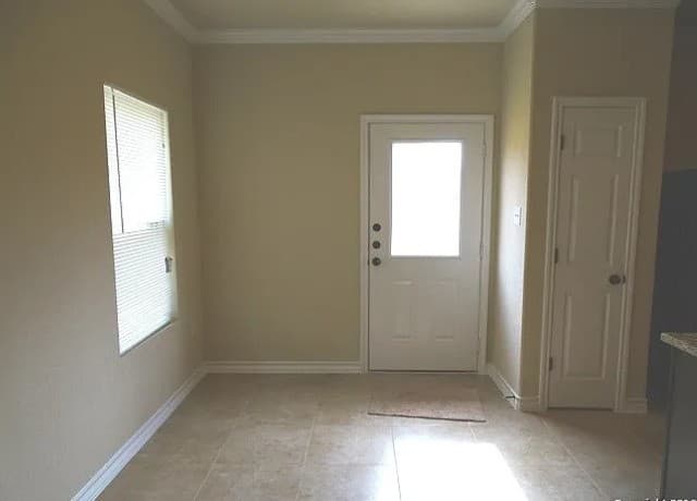 7231  Golf Unit 2, San Antonio, TX 78244 — photo 2