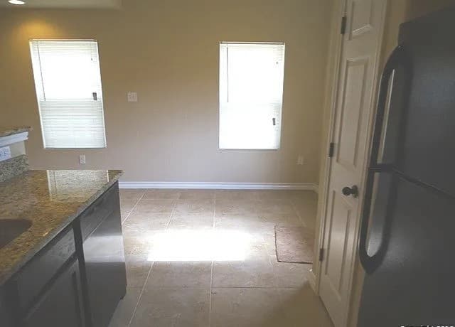 7231  Golf Unit 2, San Antonio, TX 78244 — photo 6