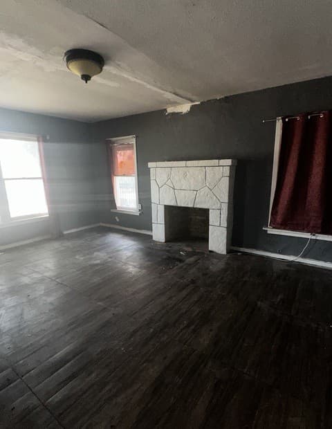 105  Hot Wells Blvd, San Antonio, TX 78223 — photo 2