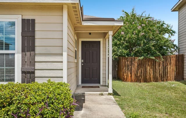 12251  Siragusa, San Antonio, TX 78252 — photo 4