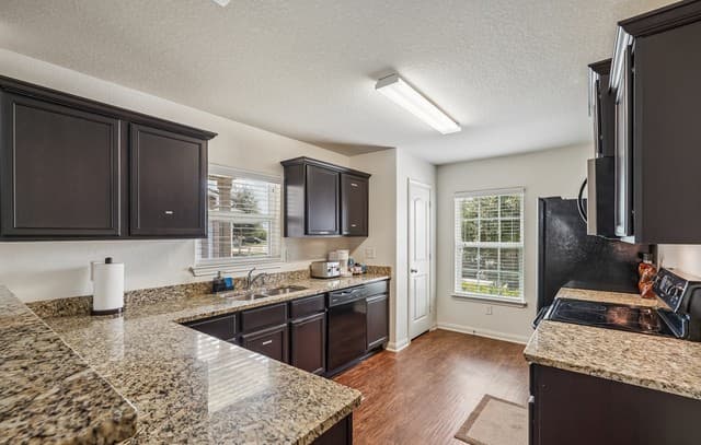 12251  Siragusa, San Antonio, TX 78252 — photo 6