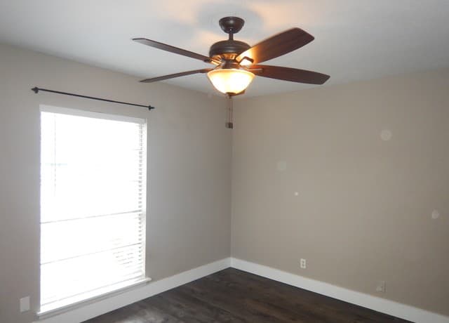 14139  Swallow Dr, San Antonio, TX 78217 — photo 18