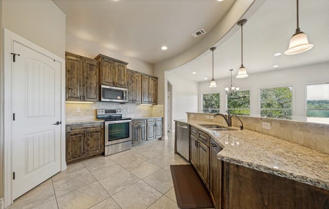 737  Flaman Rd, Canyon Lake, TX 78133 — photo 8