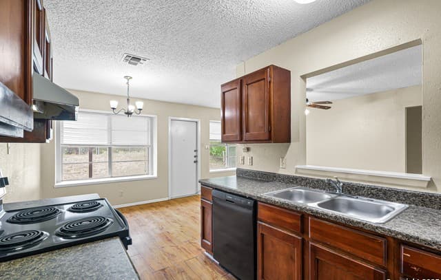 5223  Galacino St, San Antonio, TX 78247 — photo 10