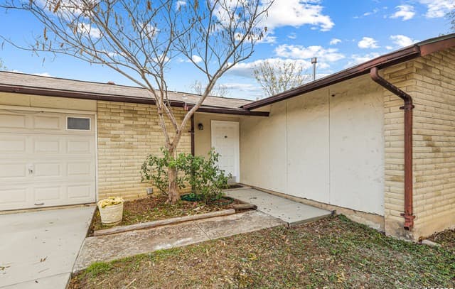 5223  Galacino St, San Antonio, TX 78247 — photo 4