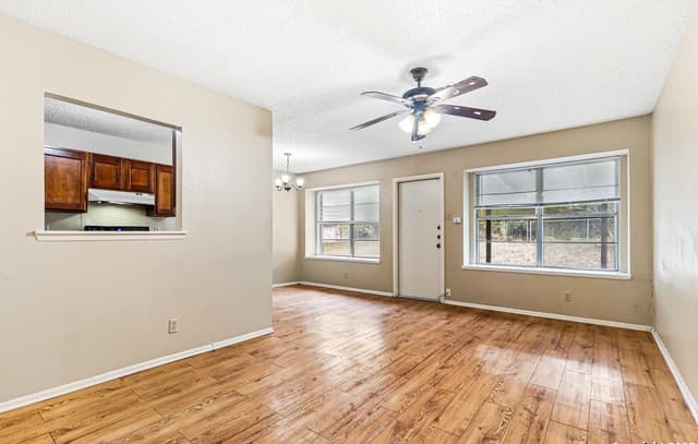 5223  Galacino St, San Antonio, TX 78247 — photo 5