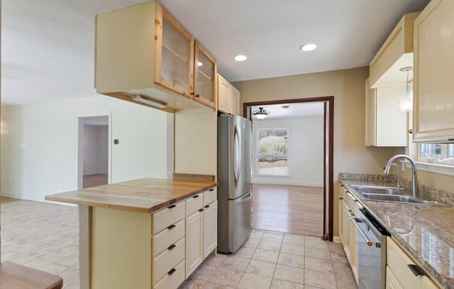 414 E Hathaway Dr, San Antonio, TX 78209 — photo 15