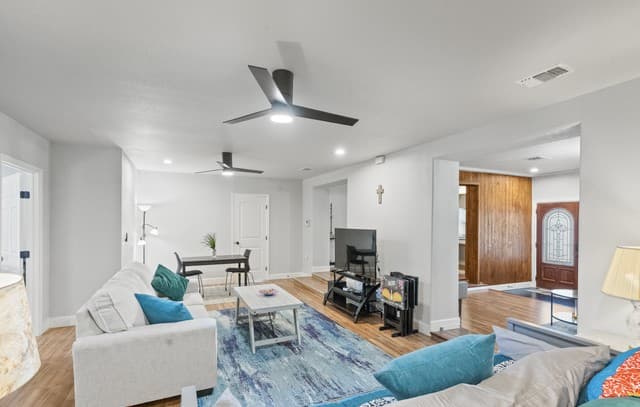 2414  Texas Ave, San Antonio, TX 78228 — photo 14