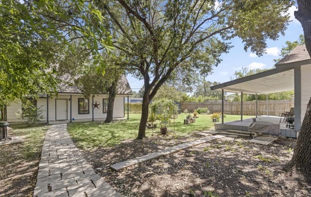 2414  Texas Ave, San Antonio, TX 78228 — photo 23