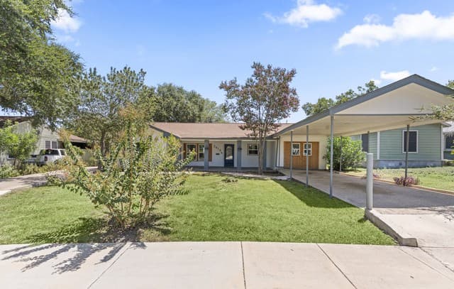 2414  Texas Ave, San Antonio, TX 78228 — photo 3