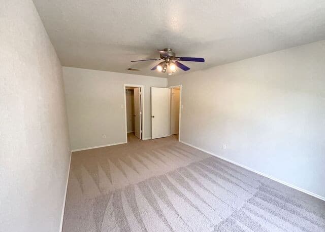 603  Mathis Mdw, San Antonio, TX 78251 — photo 15
