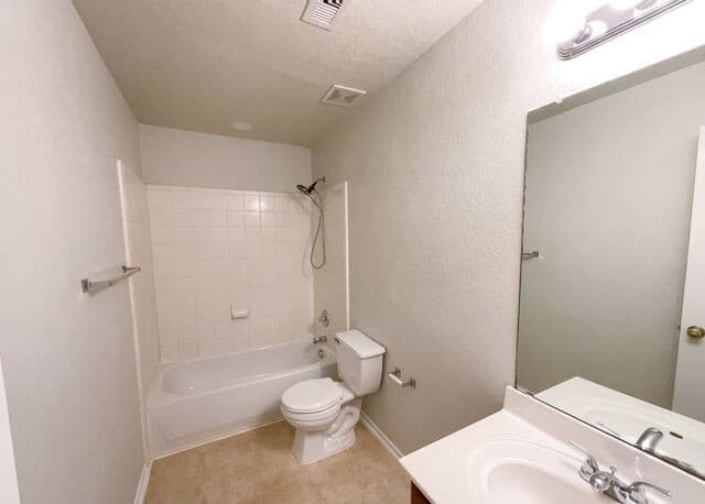 603  Mathis Mdw, San Antonio, TX 78251 — photo 19