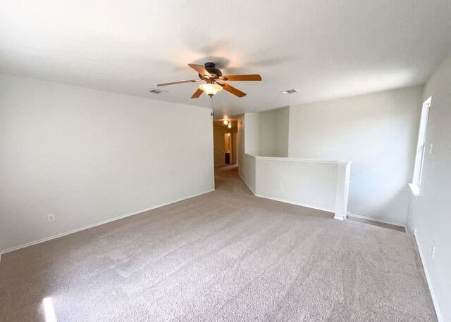 603  Mathis Mdw, San Antonio, TX 78251 — photo 9