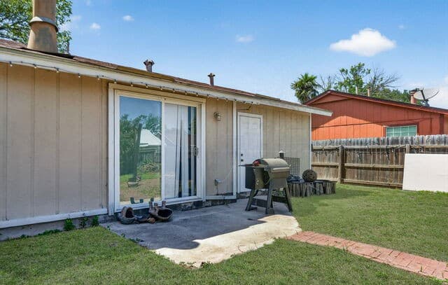 5826  Cliff Walk Dr, San Antonio, TX 78250 — photo 21