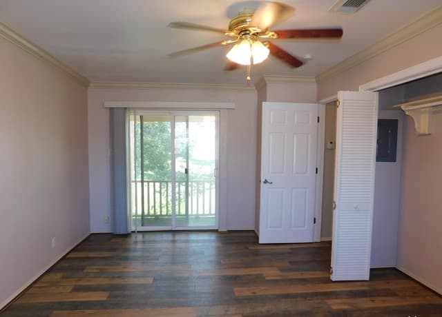 7322  Oak Manor Dr Unit 24, San Antonio, TX 78229 — photo 10