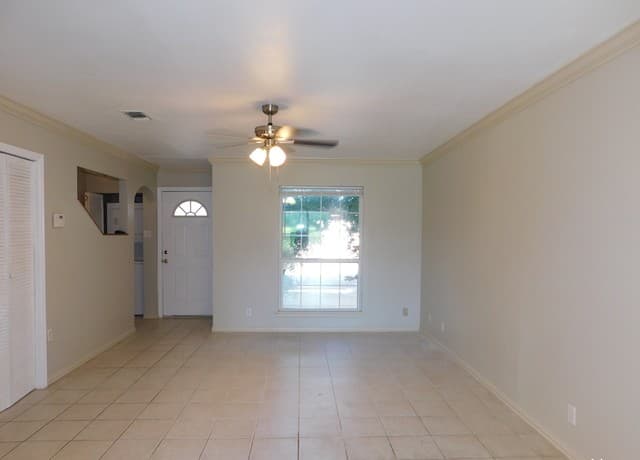 7322  Oak Manor Dr Unit 24, San Antonio, TX 78229 — photo 3