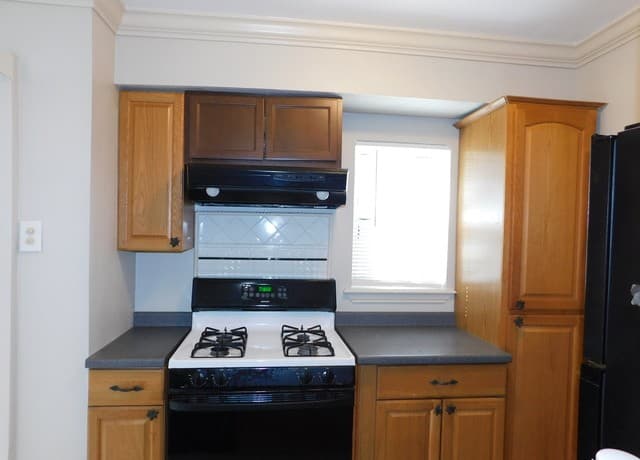 7322  Oak Manor Dr Unit 24, San Antonio, TX 78229 — photo 7