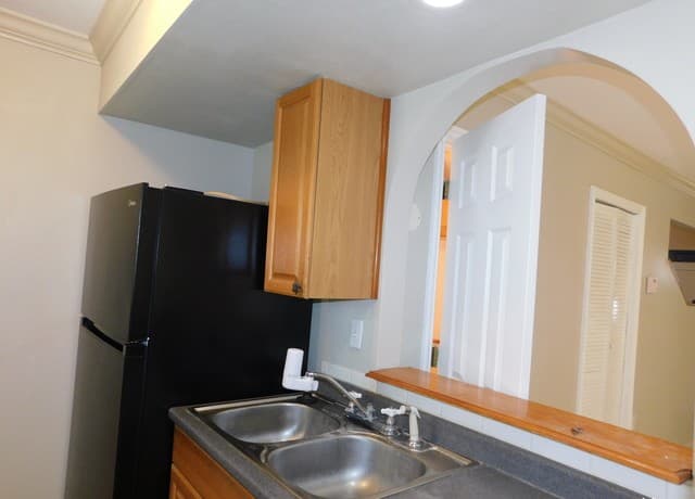 7322  Oak Manor Dr Unit 24, San Antonio, TX 78229 — photo 8