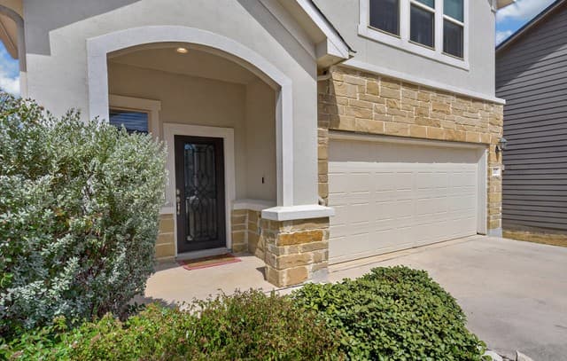 21007  Chestnut Cv, San Antonio, TX 78266 — photo 2